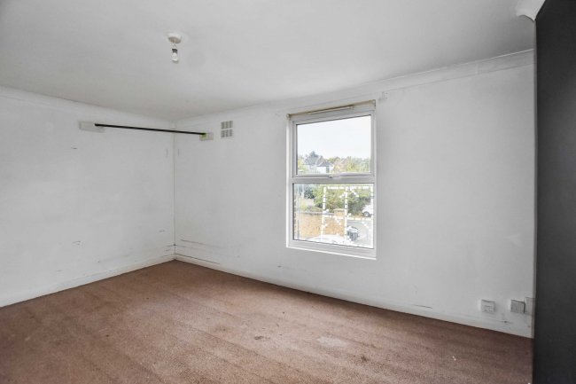 29 Waverley Road, Plumstead, SE18 7TL 3