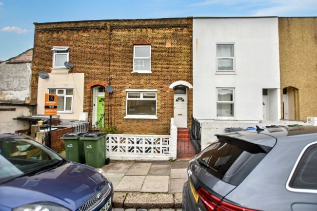 29 Waverley Road, Plumstead, SE18 7TL 3