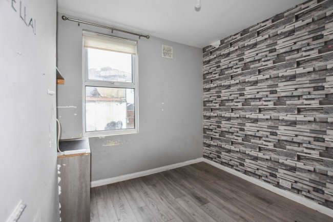 29 Waverley Road, Plumstead, SE18 7TL 3