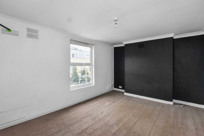 29 Waverley Road, Plumstead, SE18 7TL 3