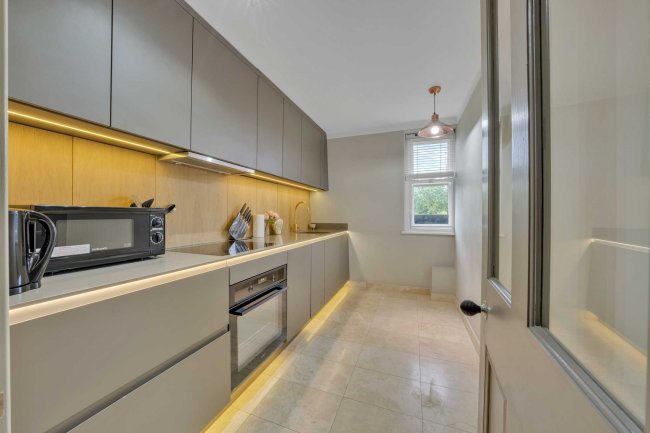 Flat 6, 24 Hans Place, Knightsbridge, London, SW1X 0JY 1