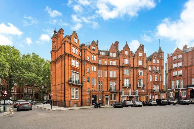 Flat 6, 24 Hans Place, Knightsbridge, London, SW1X 0JY 1