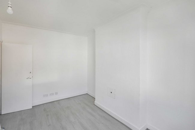 58A Herga Road, Harrow, HA3 5AS 1