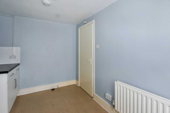 Flat A, 104 Peckham Hill Street, Peckham, London, SE15 5JT 1
