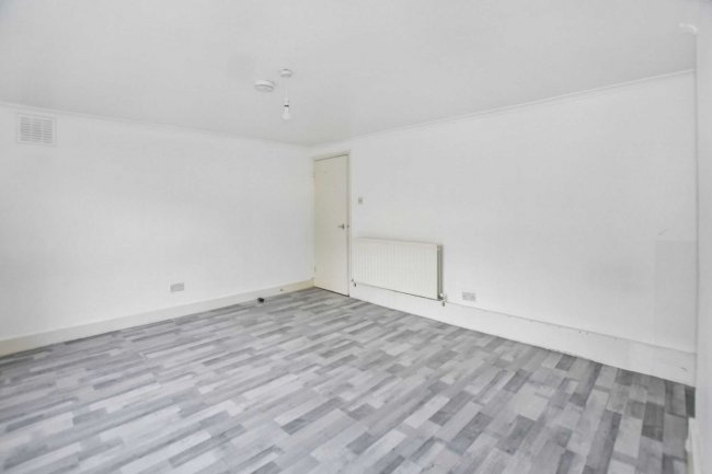 Flat A, 104 Peckham Hill Street, Peckham, London, SE15 5JT 1