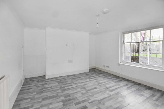 Flat A, 104 Peckham Hill Street, Peckham, London, SE15 5JT 1