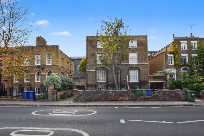 Flat A, 104 Peckham Hill Street, Peckham, London, SE15 5JT 1