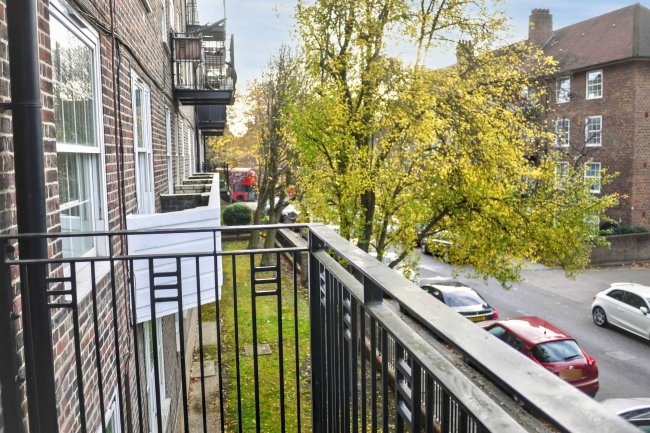 Flat 3 Miller House, Forster Road, London, SW2 4UY 3