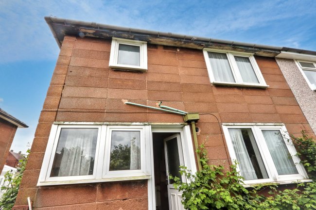 43 Wythburn Road, Chesterfield, Derbyshire, S41 8DP 1