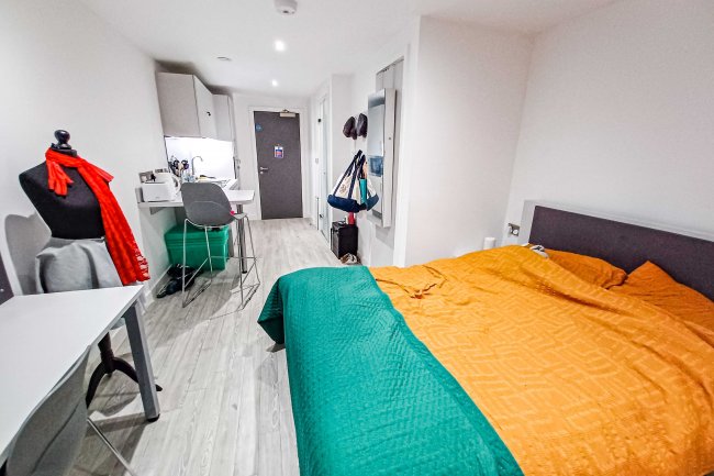 Studio 66, North Gate studios, Trafford St, Chester, CH1 3GW 5