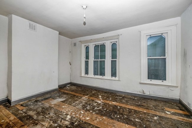 74 Lyal Road, Bow London E3 5QQ 8