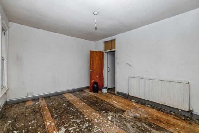 74 Lyal Road, Bow London E3 5QQ 8