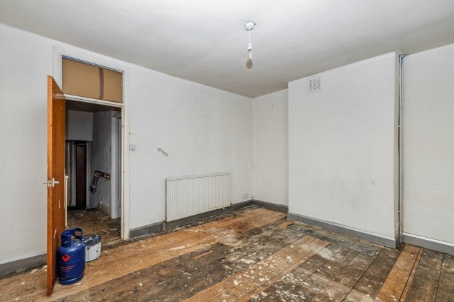 74 Lyal Road, Bow London E3 5QQ 8