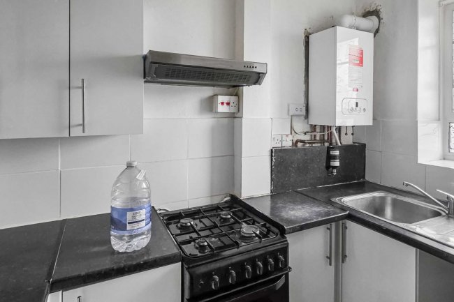 Flat 110, Phipps House, Australia Road, London, W12 7QF 3