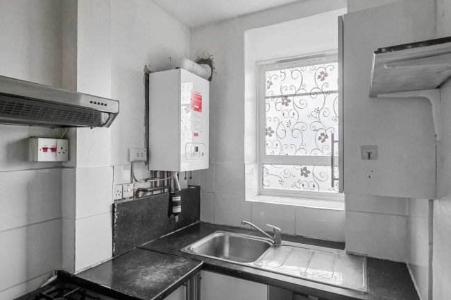Flat 110, Phipps House, Australia Road, London, W12 7QF 3