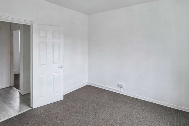 Flat 110, Phipps House, Australia Road, London, W12 7QF 3