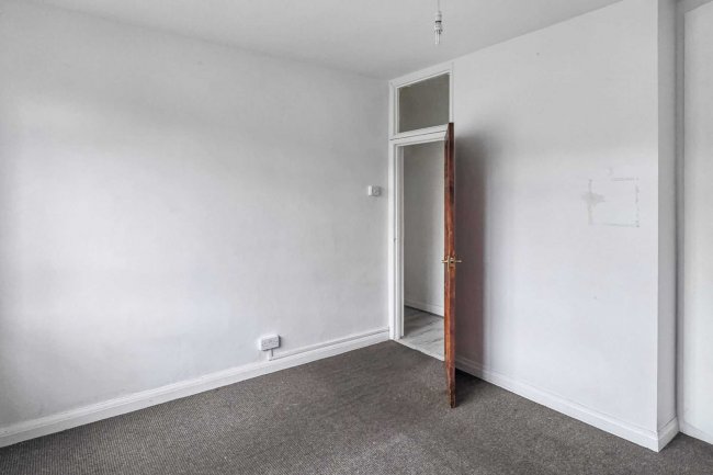 Flat 110, Phipps House, Australia Road, London, W12 7QF 3