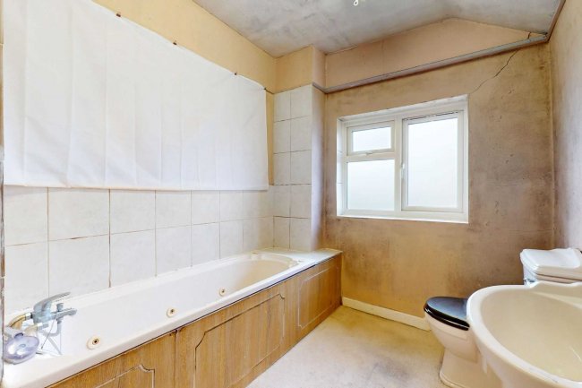 5 Wimpole Road, New Town, Colchester CO1 2BX 1