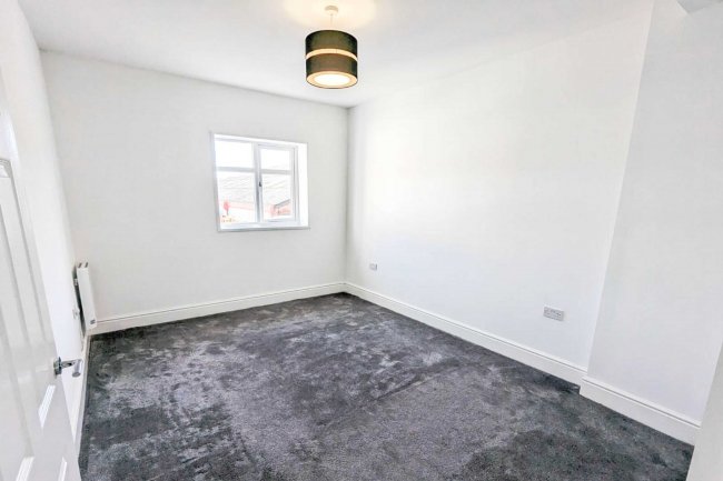 48 Holderness Road, Hull, HU9 1ED 9