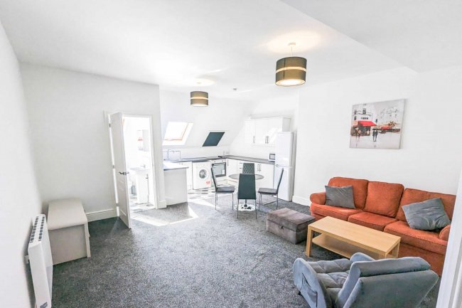 48 Holderness Road, Hull, HU9 1ED 9