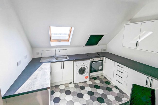 48 Holderness Road, Hull, HU9 1ED 9