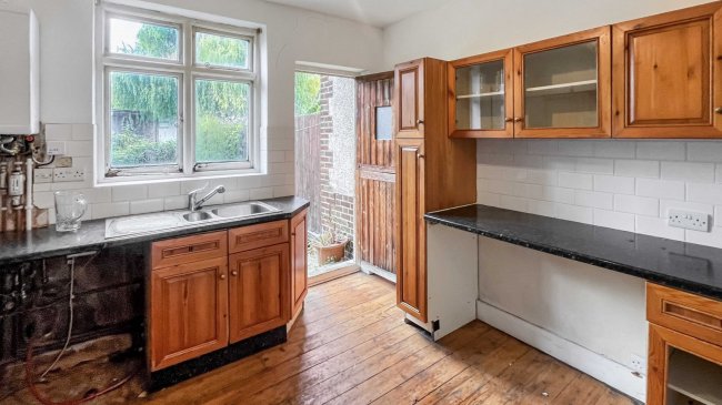 77 Grangehill Road, Eltham, London, SE9 1SF 5