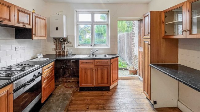 77 Grangehill Road, Eltham, London, SE9 1SF 5