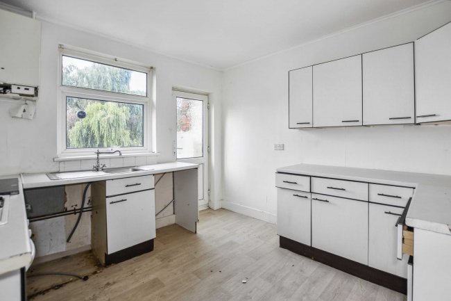 79 Grangehill Road, Eltham, London, SE9 1SF 6