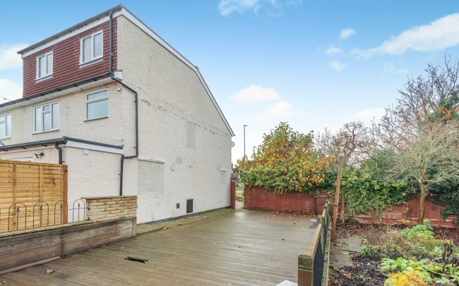 Site adjacent to 2 Cranborne Road, Potters Bar, Hertfordshire EN6 3AH 6