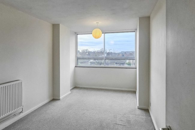 Flat 8 The Towers, Lower Mortlake Road, Richmond, Surrey, TW9 2JR 7