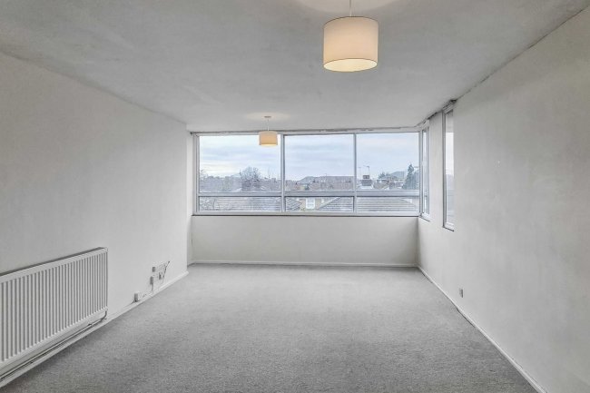 Flat 8 The Towers, Lower Mortlake Road, Richmond, Surrey, TW9 2JR 7