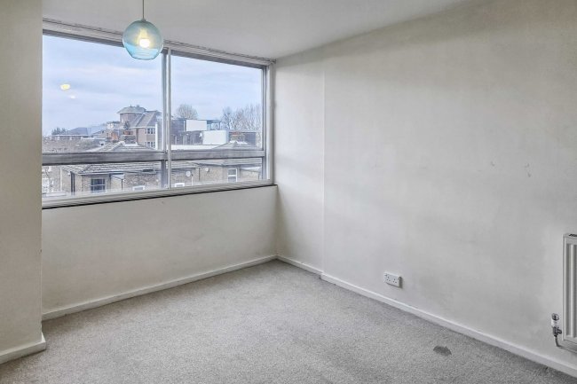 Flat 8 The Towers, Lower Mortlake Road, Richmond, Surrey, TW9 2JR 7