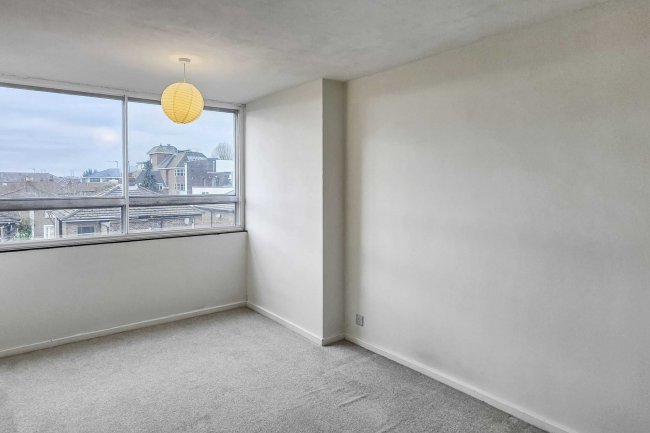 Flat 8 The Towers, Lower Mortlake Road, Richmond, Surrey, TW9 2JR 7