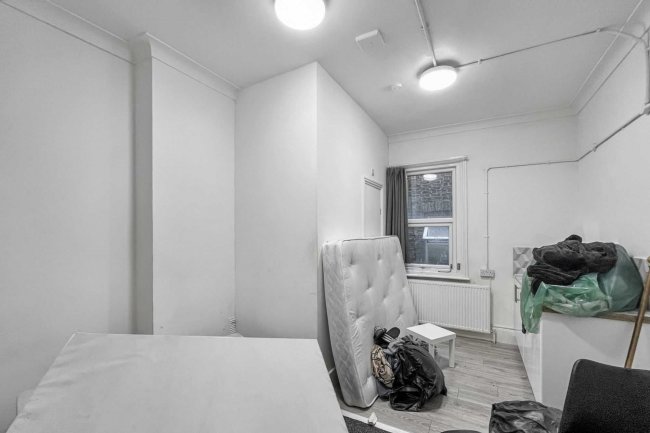 304A High Street, Sutton, Surrey, SM1 1PQ 6