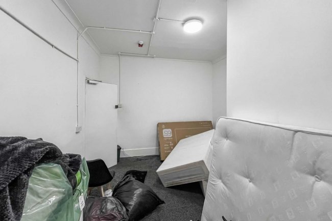 304A High Street, Sutton, Surrey, SM1 1PQ 6