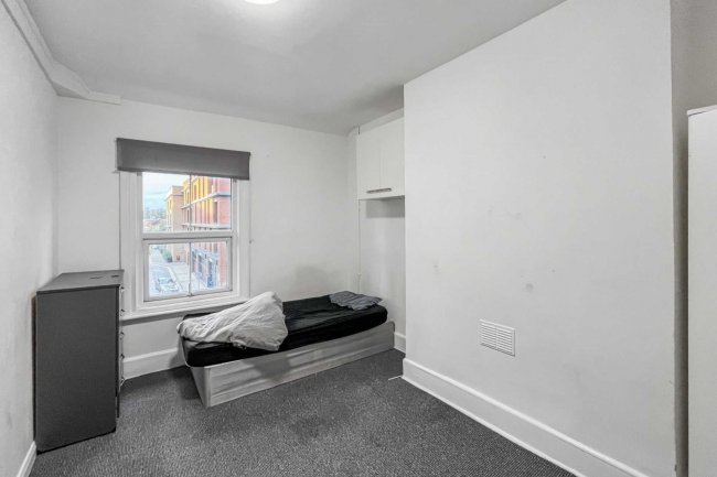 304A High Street, Sutton, Surrey, SM1 1PQ 6