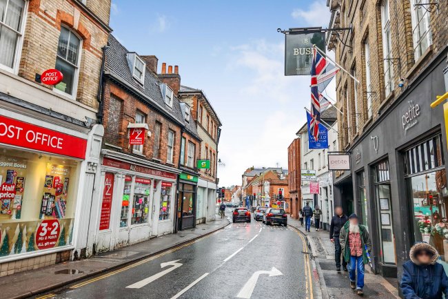 15 The Borough, Farnham, GU9 7NF 7