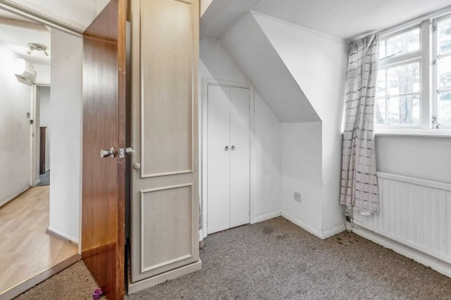 9 Princess Court, Alexandra Road, Farnborough, Hampshire, GU14 6EE 2