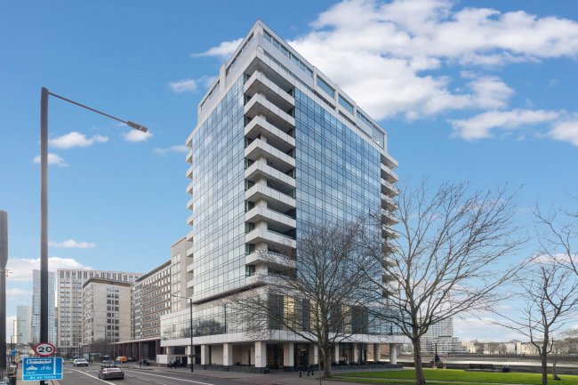 Flat 22, Peninsula Heights, 93 Albert Embankment, Vauxhall, London, SE1 7TY 3