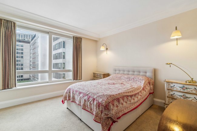 Flat 22, Peninsula Heights, 93 Albert Embankment, Vauxhall, London, SE1 7TY 3