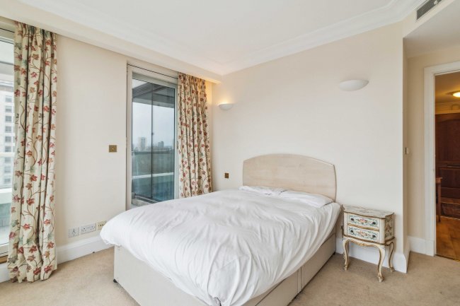 Flat 22, Peninsula Heights, 93 Albert Embankment, Vauxhall, London, SE1 7TY 3