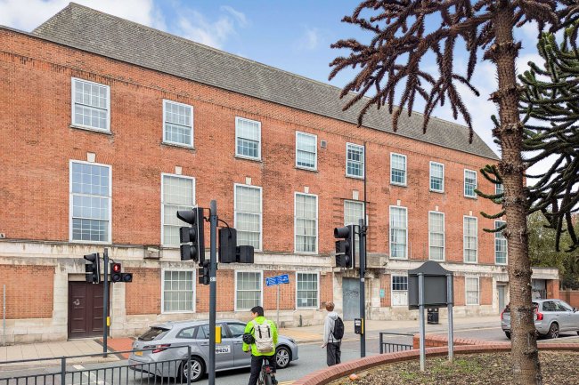 35 Eastgate, Leeds, LS2 7RE 8