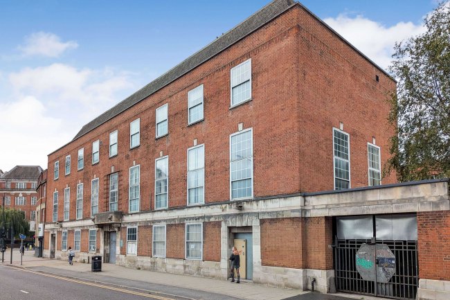 35 Eastgate, Leeds, LS2 7RE 8