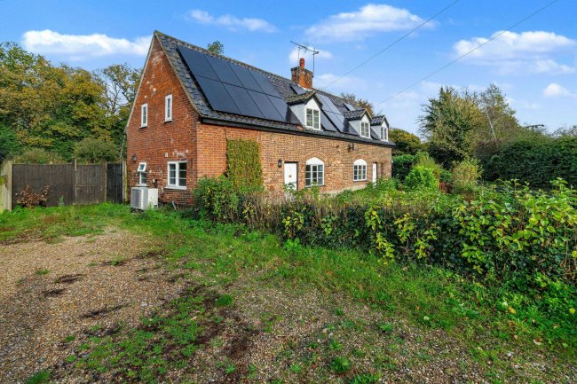 108 & 110 Old Yarmouth Road, Ellingham, Norfolk NR35 2PG 19