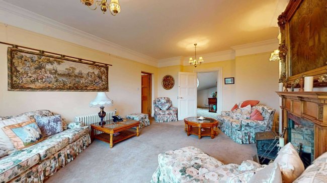 Sowberry Court, Moulsford, Wallingford, Oxfordshire OX10 9JG 3