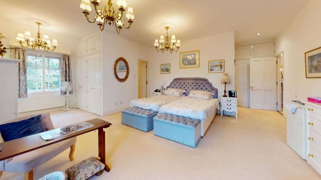 Sowberry Court, Moulsford, Wallingford, Oxfordshire OX10 9JG 3