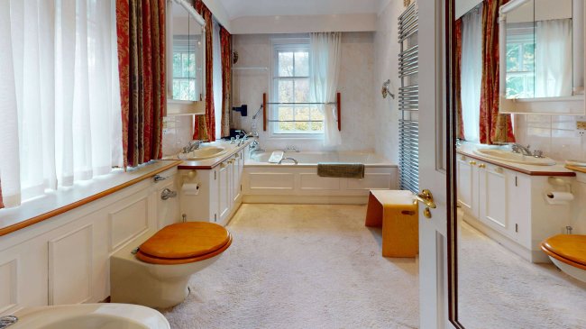 Sowberry Court, Moulsford, Wallingford, Oxfordshire OX10 9JG 3