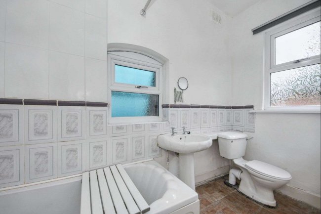 249 Lichfield Road, Mere Green, Sutton Coldfield B74 2XD 6