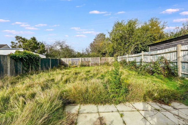 63 Romney Road, Ashford, Kent, TN24 0RR 1