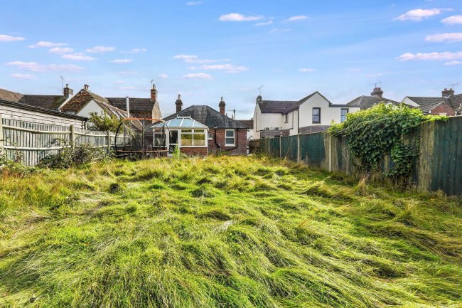 63 Romney Road, Ashford, Kent, TN24 0RR 1